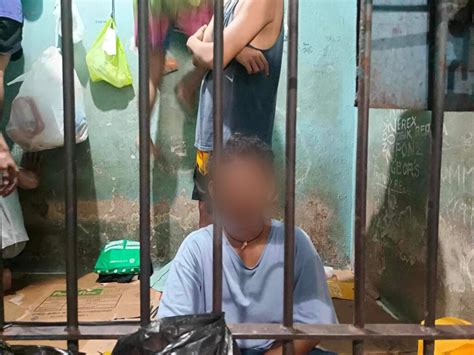 Tired of being sole breadwinner, Cebu City man burns house .
